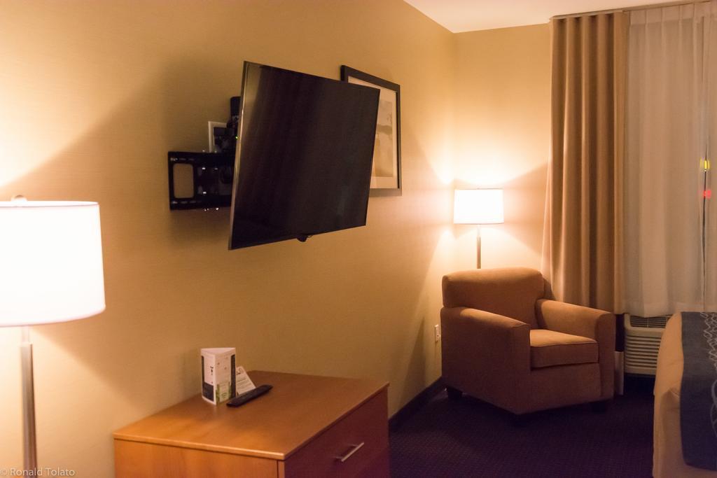 Comfort Inn & Suites Bonnyville Eksteriør billede
